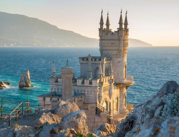 Час Отечества  «Крым под солнцем России» 