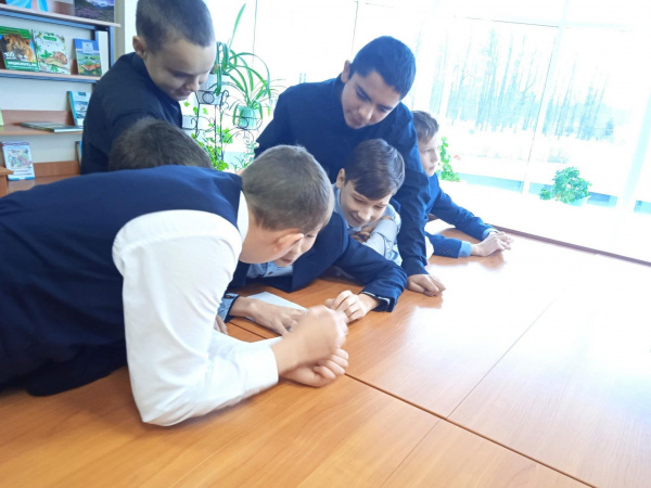 Познавательная игра «Весна. Каникулы. Книги»