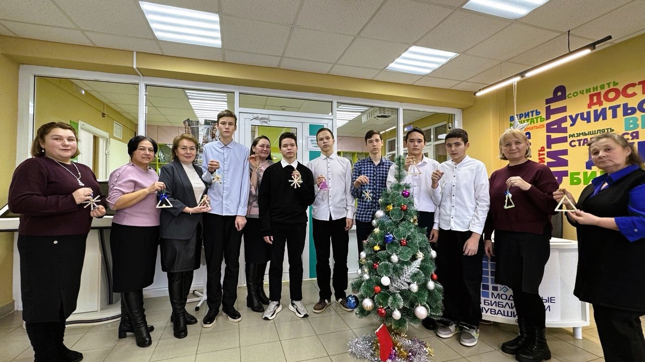 На базе Николаевской модельной библиотеки Ядринского округа состоялось открытие Территории общения подростков «ТОП»