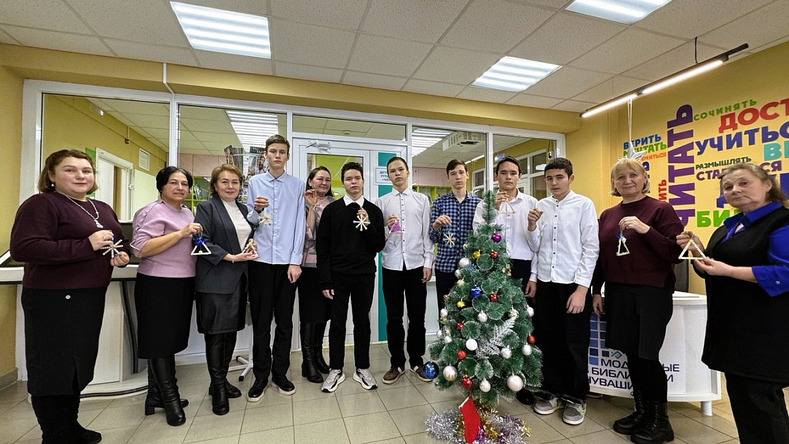 На базе Николаевской модельной библиотеки Ядринского округа состоялось открытие Территории общения подростков «ТОП»