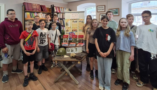 И память о войне нам книги оставляют!