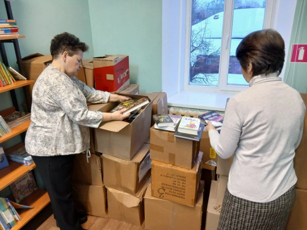 «Полка будущего»  Первое поступление для модернизированной Ядринской центральной библиотеки!