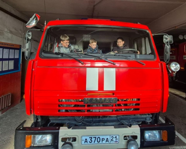 Профориентационная экскурсия 9 класса в пожарно-спасательную часть