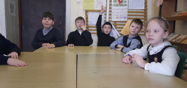 Урок патриотизма «Вошедший в память неизвестным»