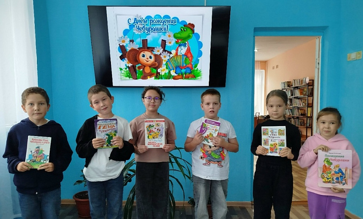 Чебурашка: герой мультфильмов и литературы