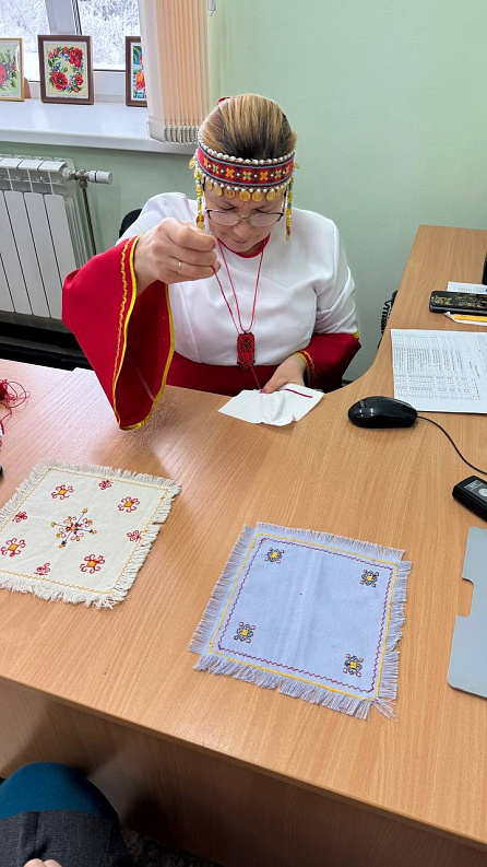 мастер-класс «Волшебство чувашской вышивки»