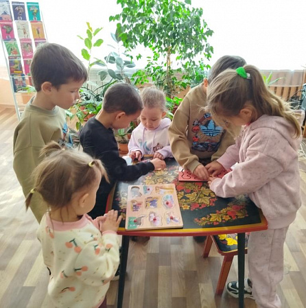 В библиотеку в гости к книжкам